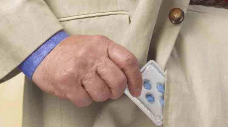 Viagra ar putea fi eficientă în tratarea maladiei Alzheimer: Risc redus cu 69% în cazul celor care folosesc acest medicament